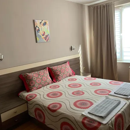 Asinela с гараж Apartmán Burgas City